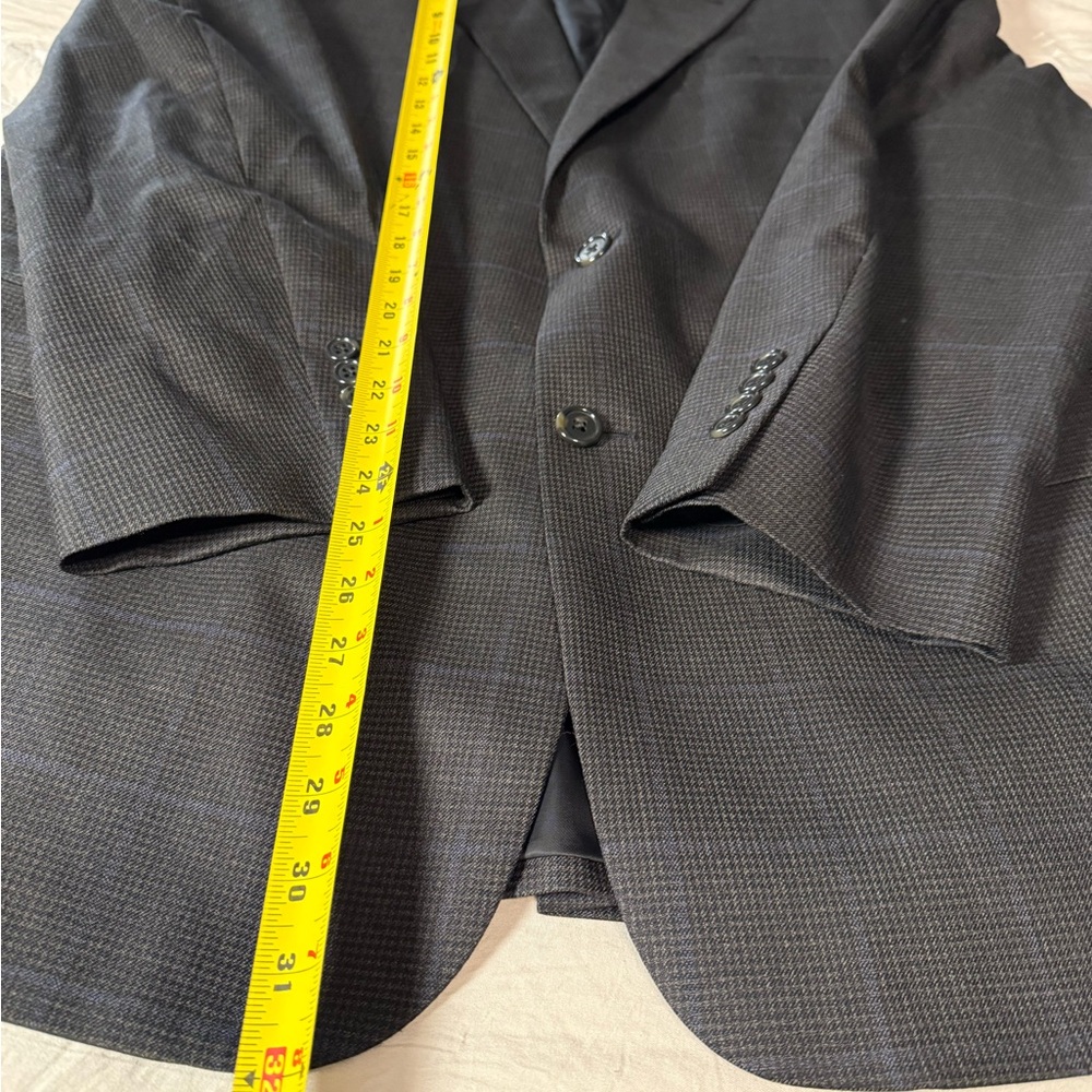 JOS.A.BANK Classic Men's Blazer size 44R - Picture 8 of 10